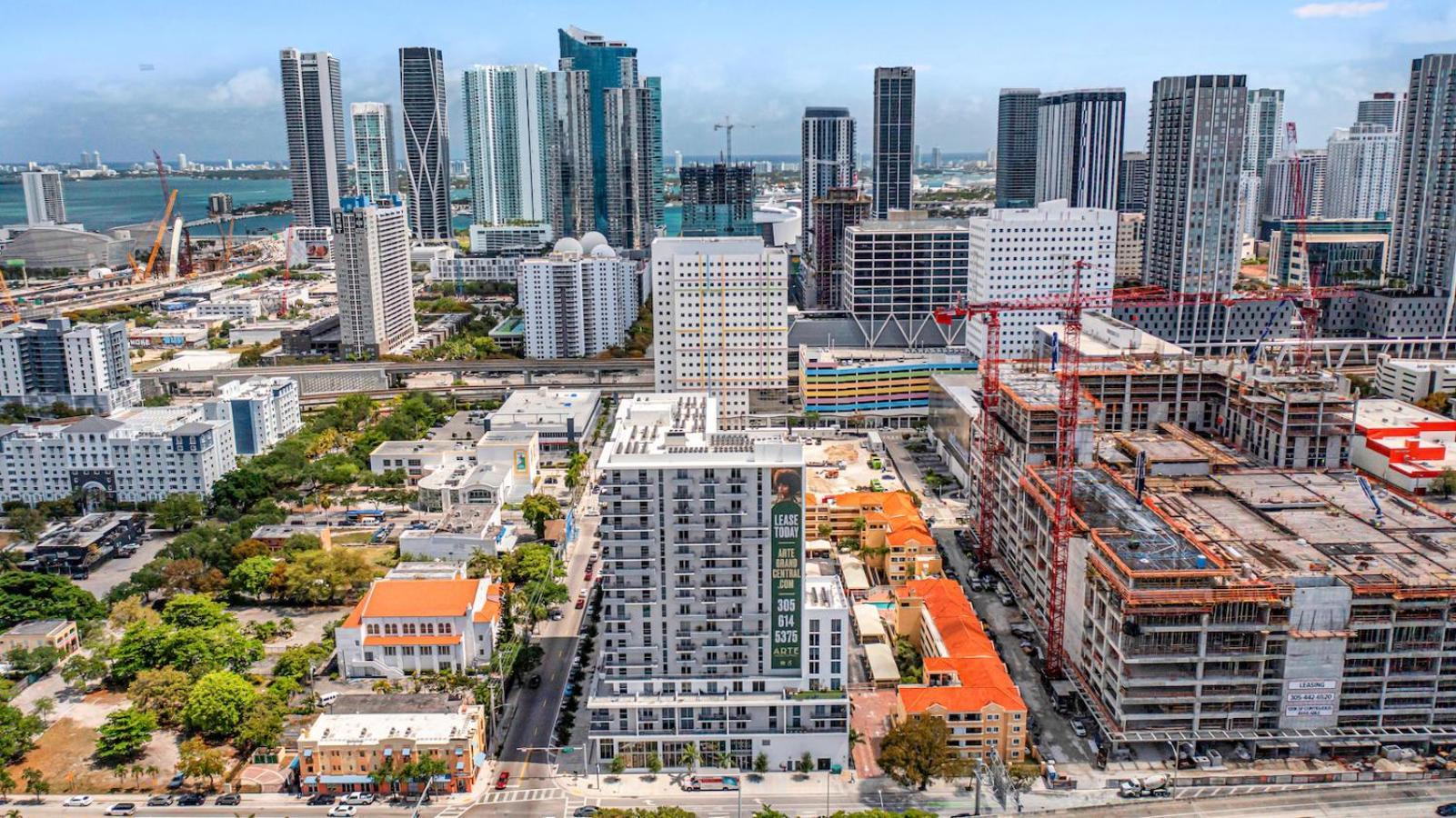 Modern Unit In The Heart Of Downtown Miami With Free Parking Apartment Exterior photo