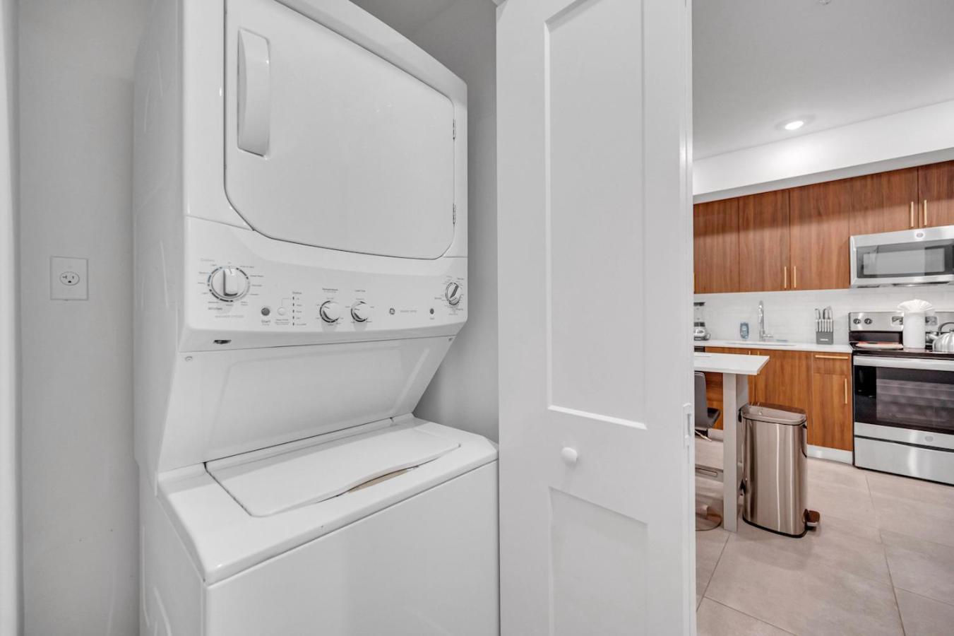 Modern Unit In The Heart Of Downtown Miami With Free Parking Apartment Exterior photo