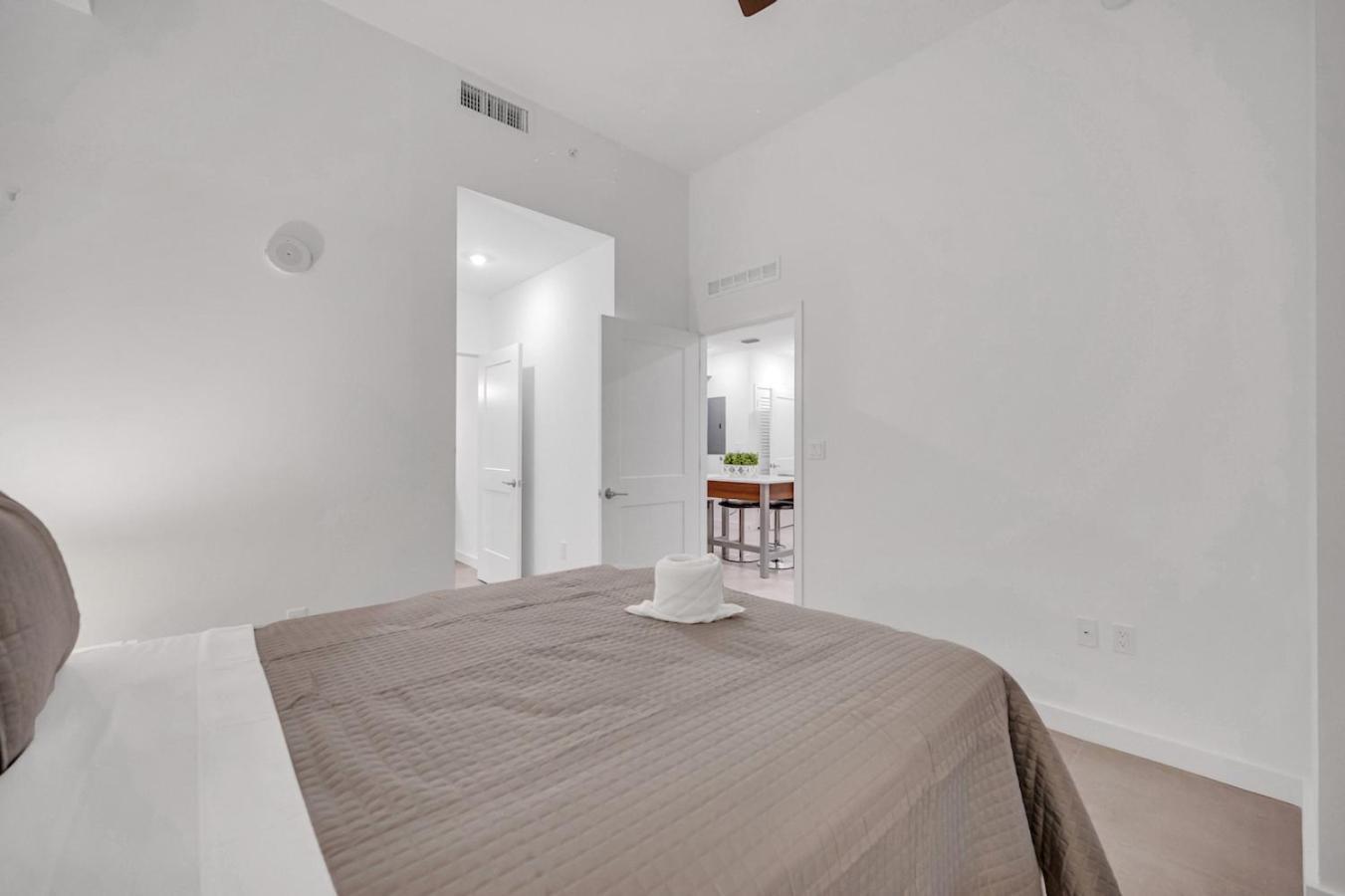 Modern Unit In The Heart Of Downtown Miami With Free Parking Apartment Exterior photo